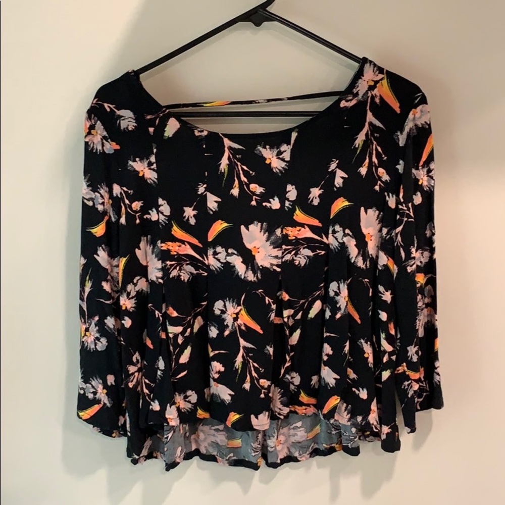 3/4 sleeve flow crop top